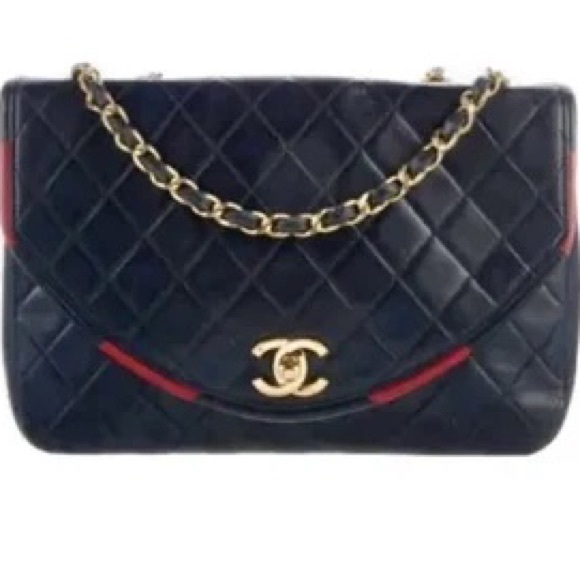 Chanel Vintage Navy & Red Quilted Lambskin Purse & Chain. Great look with Denim - Picture 3 of 11